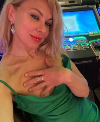 Анкета проститутки Маша - город Новоенисейка, 42 года, №2778